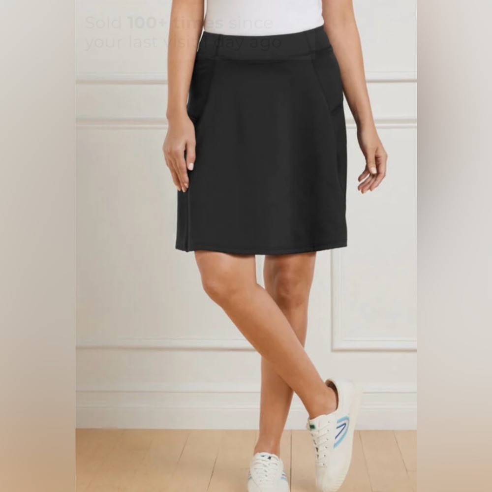 NWT Talbots Black Out and About Pull On Active Skort Size M